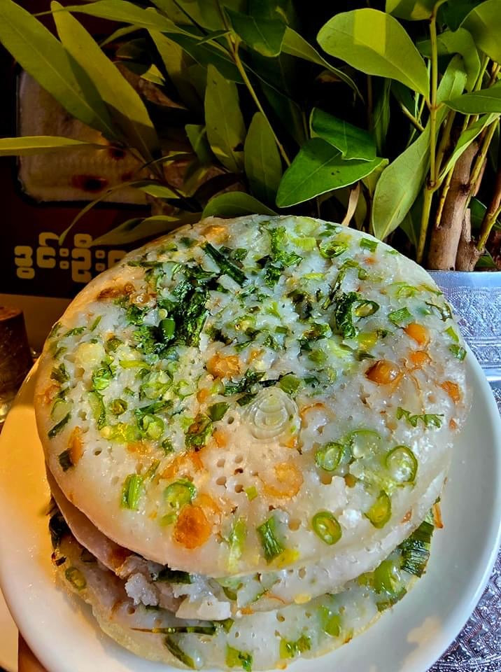 နတ်သုဒ္ဓါ လူချောကြီးမုန့်